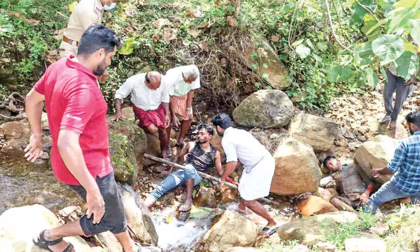 പണ്ടാരംപാറയിൽ ഉരുൾപൊട്ടി; ഫുൾ മാർക്ക് നേടി രക്ഷാദൗത്യം