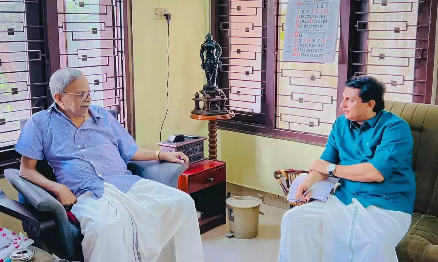 ഓണത്തല്ല് മത്സരം നടത്തണമെന്ന്എം.ടിയുടെ നിർദേശം; പരിഗണിക്കുമെന്ന് മന്ത്രി