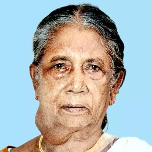 സ​രോ​ജി​നി പ​ണി​ക്ക​ത്യാ​ർ