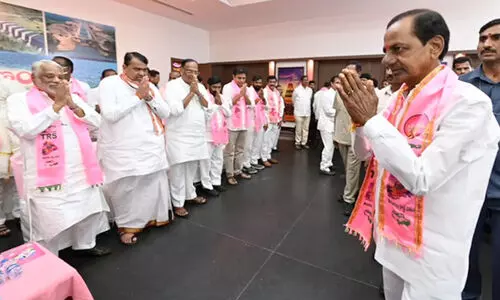 telangana mlas are forcing to switch to bjp