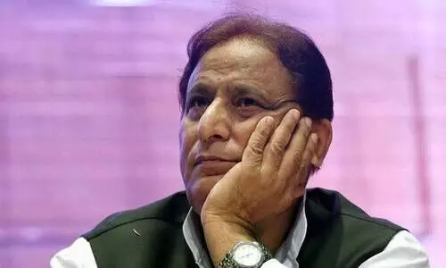 കോടതി ഹരജി തള്ളി; അഅ്സം ഖാൻ അയോഗ്യനായി തുടരും