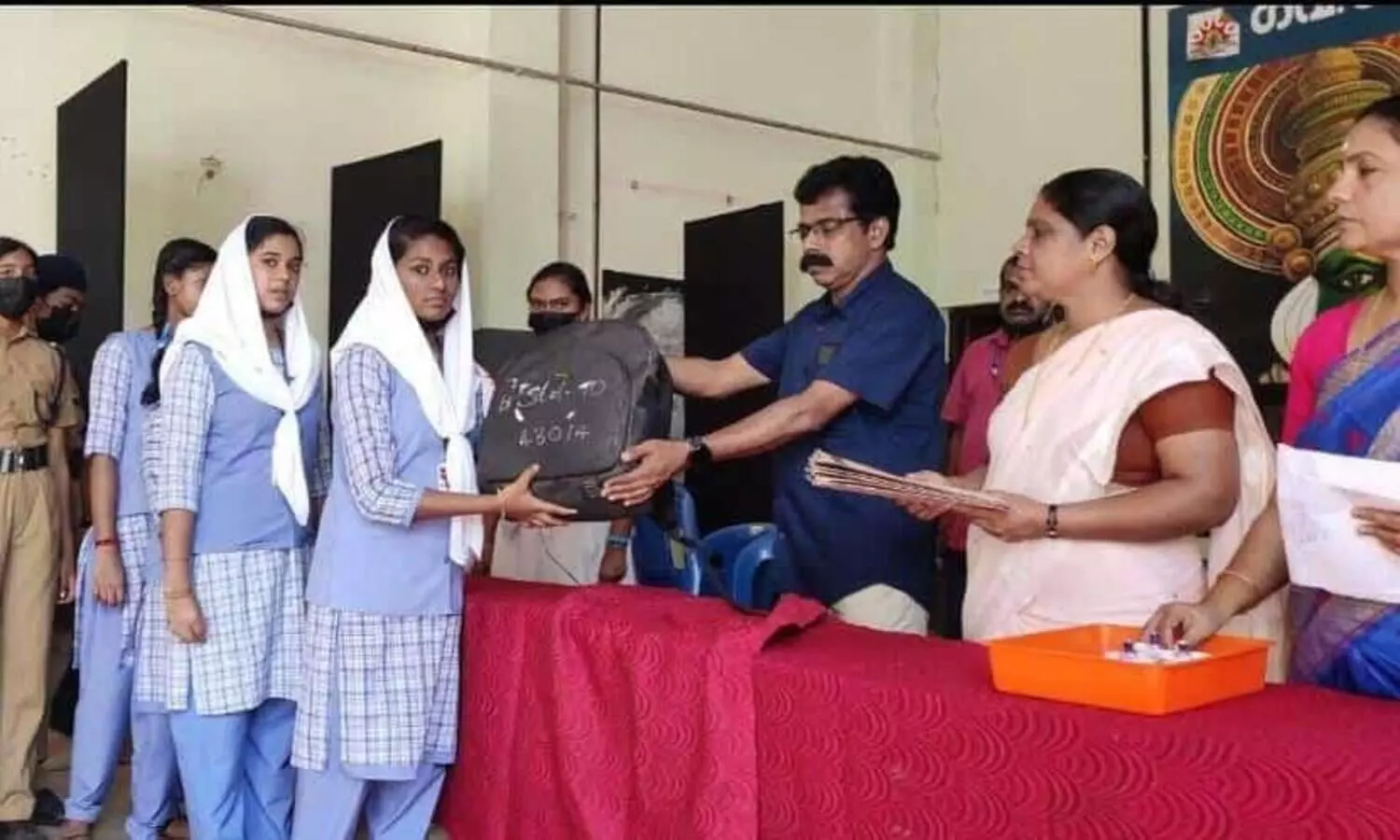 സ്കൂൾ പാർലമെൻറ് തെരഞ്ഞെടുപ്പ് നടത്തി മാതൃകയായി കന്യാകുളങ്ങര ഗവ. ഗേൾസ് ഹയർ സെക്കൻഡറി സ്കൂൾ