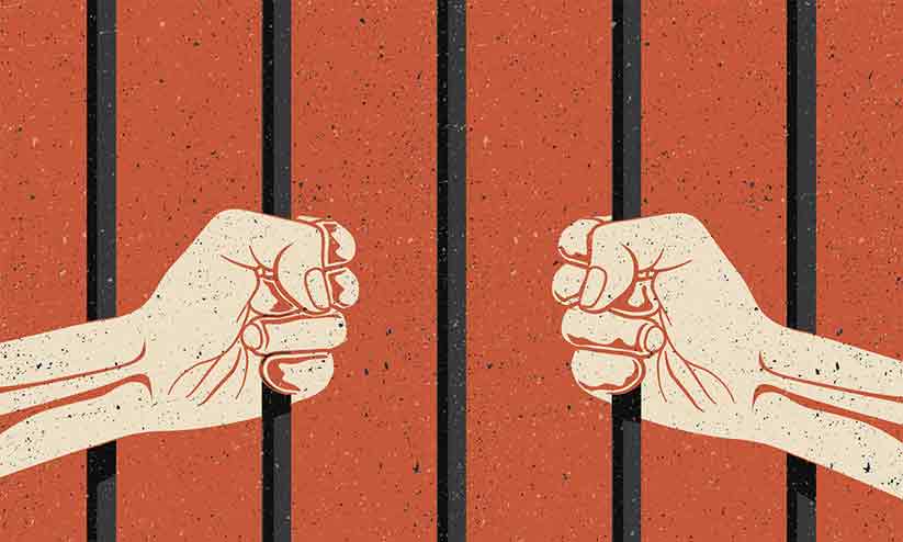 റിയൽ എസ്റ്റേറ്റ് തട്ടിപ്പ്; ഇറാഖി പൗരന് പത്തുവർഷം തടവ് റിയൽ എസ്റ്റേറ്റ് തട്ടിപ്പ്; ഇറാഖി പൗരന് പത്തുവർഷം തടവ്