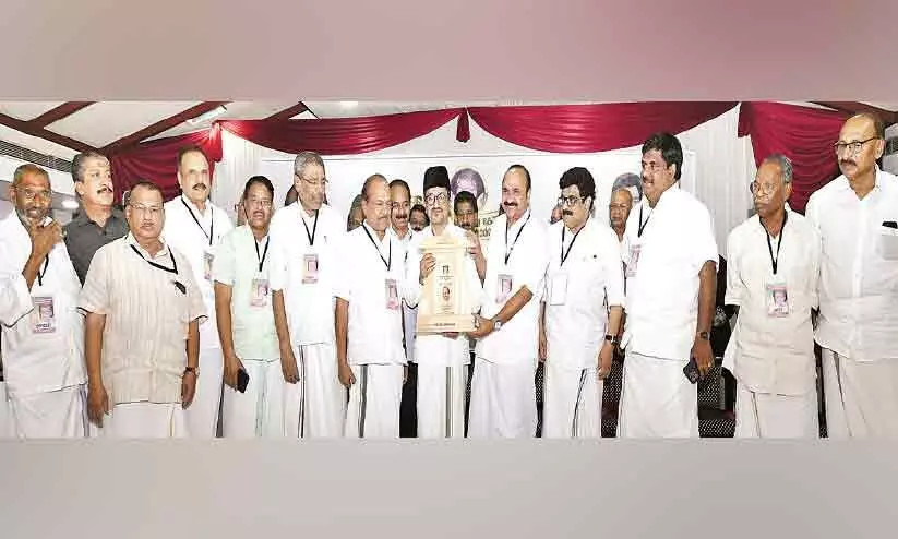 സർക്കാറിനെ വിമർശിക്കൽ മാത്രമല്ല പ്രതിപക്ഷത്തിന്റെ ജോലി -വി.ഡി. സതീശൻ സർക്കാറിനെ വിമർശിക്കൽ മാത്രമല്ല പ്രതിപക്ഷത്തിന്റെ ജോലി -വി.ഡി. സതീശൻ