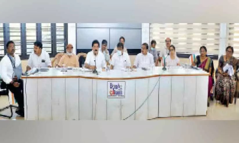 ജില്ലയിലെ കുടിവെള്ള പദ്ധതികളുടെ നടത്തിപ്പ്; ഒരാഴ്ചക്കകം എം.എൽ.എമാർക്ക് റിപ്പോർട്ട് നൽകാൻ മന്ത്രിയുടെ നിർദേശം