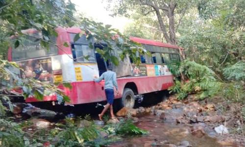 Bus overturned in Mahadeshwara Hills