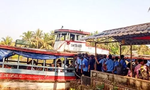 students strike in alappuzha