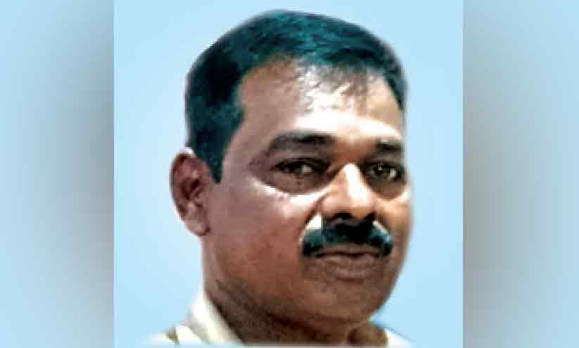 ഓട്ടോ ഡ്രൈവർ ചാലിയാറിൽ ചാടി മരിച്ചു ഓട്ടോ ഡ്രൈവർ ചാലിയാറിൽ ചാടി മരിച്ചു