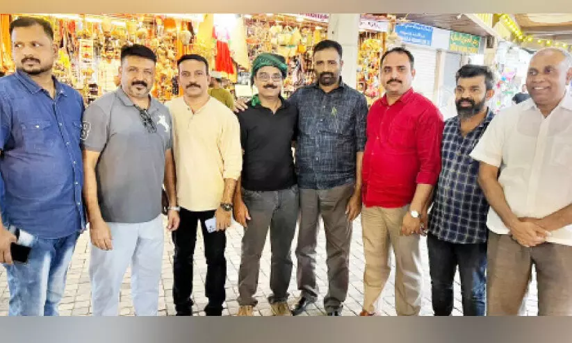 എം.എൽ.എമാർക്ക് സ്വീകരണം എം.എൽ.എമാർക്ക് സ്വീകരണം