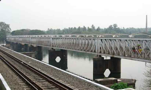 ഫറോക്ക് റെയിൽവേ മേൽപാലം അപ്രോച്ച് റോഡ്-കരുവൻതിരുത്തി റോഡ് സർവേ നടപടി ആരംഭിച്ചു