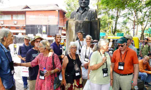 അഴകാണ് കോഴിക്കോട്, അഴുക്കാക്കൽകൂടി നിർത്തിയാൽ...