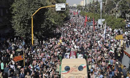 ഇറാനിൽ പ്രതിഷേധങ്ങൾക്കെതിരെ ശിയ വിഭാഗത്തിന്റെ പ്രകടനം ഇറാനിൽ പ്രതിഷേധങ്ങൾക്കെതിരെ ശിയ വിഭാഗത്തിന്റെ പ്രകടനം