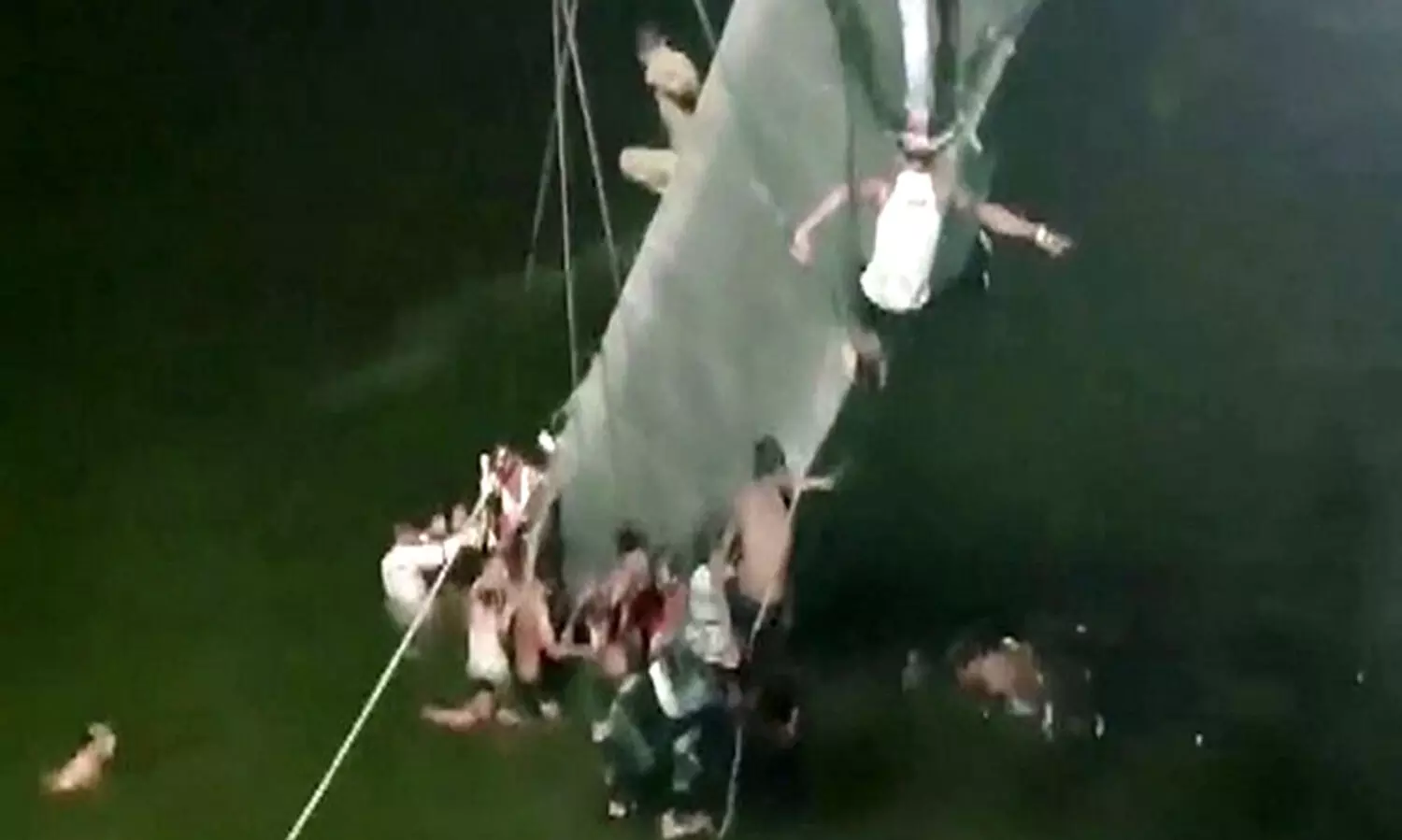 cable bridge collapse