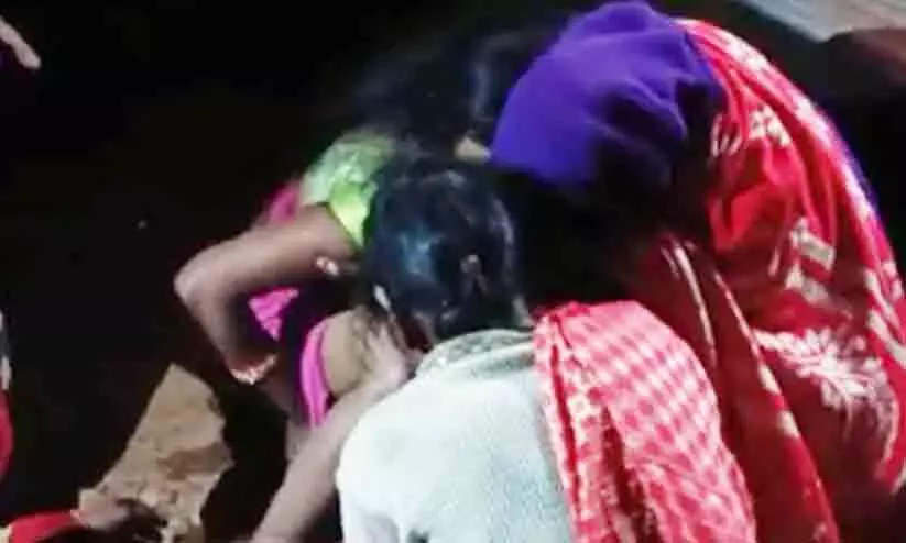 Delivary On Roadside