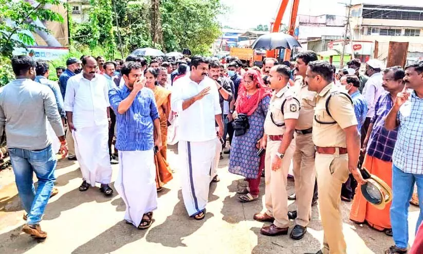 കല്ലുംകടവ് പാലം: മൂന്നുദിവസത്തിനുള്ളില്‍ ഗതാഗതയോഗ്യമാക്കും -മന്ത്രി