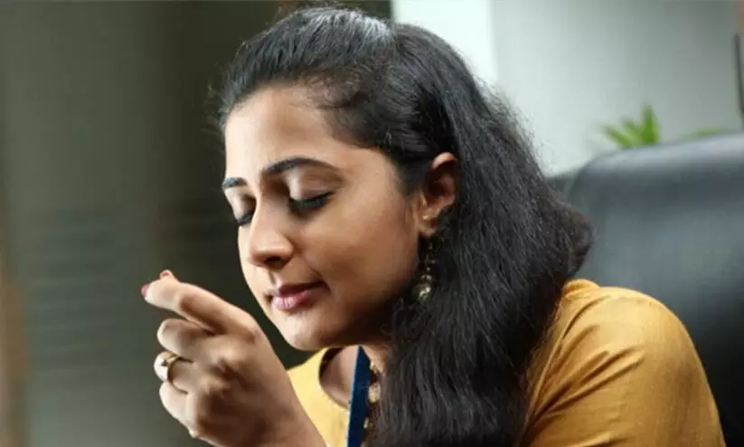 Kaniha Starrin Movie perfume  Releasing on november18