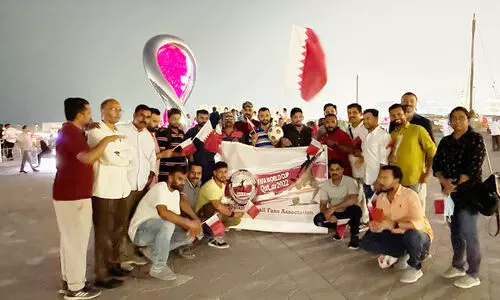 Fans support Qatar team