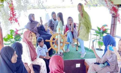 അകലാപ്പുഴയിൽ ബോട്ട് സർവിസിന് ഉപാധികളോടെ അനുമതി