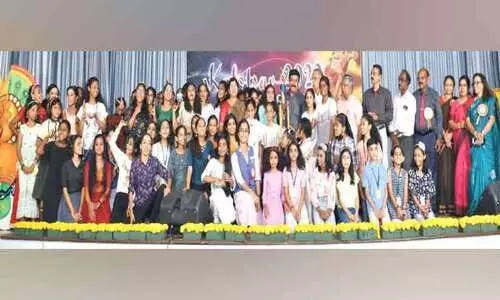 ദേശിംഗനാട് സഹോദയ കലോത്സവം കൊടിയിറങ്ങി; ശ്രീനാരായണ പബ്ലിക് സ്‌കൂള്‍ ചാമ്പ്യന്മാര്‍