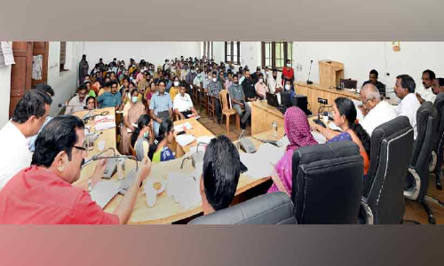 ആശുപത്രികളുടെ സൗകര്യങ്ങള്‍ മെച്ചപ്പെടുത്തണം - ജില്ല വികസന സമിതി