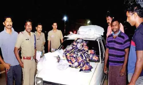 എടമുട്ടത്ത് 9000 പാക്കറ്റ് ഹാൻസ് പിടികൂടി