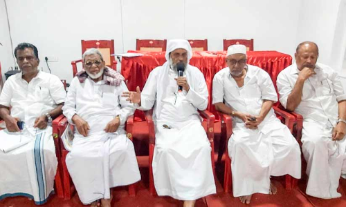 Protests over move to close Islamic institutions