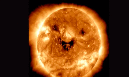 സൂര്യൻ ചിരിച്ചതല്ല; അതിന് പിന്നിൽ പാരിഡോളിയ