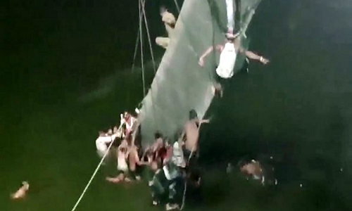 cable bridge collapse