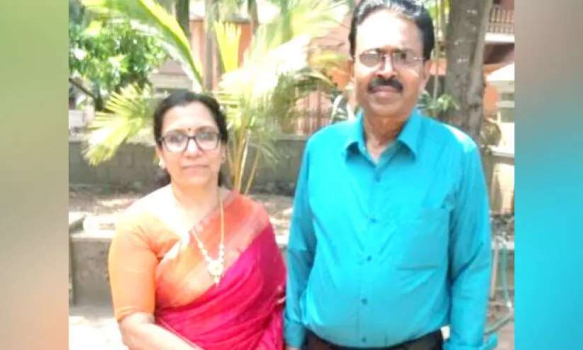 അത്തറിൽ ചാലിച്ച സ്നേഹം നൽകി രവീന്ദ്ര ബാബു മടങ്ങുന്നു അത്തറിൽ ചാലിച്ച സ്നേഹം നൽകി രവീന്ദ്ര ബാബു മടങ്ങുന്നു