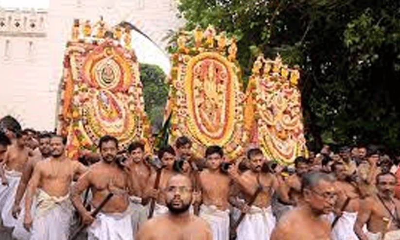 Alpassi Arattu procession Alpassi Arattu procession
