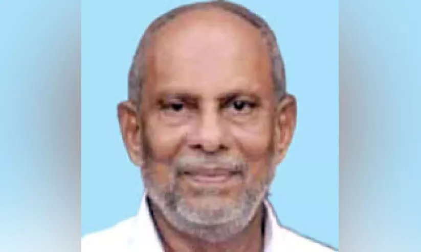 കുഴഞ്ഞുവീണ യാത്രക്കാരനുമായി ആശുപത്രിയിലേക്ക് കുതിച്ച് ബസ്; സ്നേഹ സ്പർശം കടന്ന് ഖാലിദ് യാത്രയായി കുഴഞ്ഞുവീണ യാത്രക്കാരനുമായി ആശുപത്രിയിലേക്ക് കുതിച്ച് ബസ്; സ്നേഹ സ്പർശം കടന്ന് ഖാലിദ് യാത്രയായി