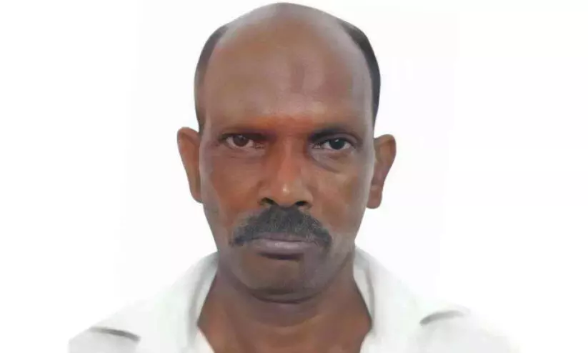 17കാരിയുടെ പ്രസവം: പീഡിപ്പിച്ചത് ശീതളപാനീയം നൽകിയ ശേഷം, പുറത്തുപറയരുതെന്ന് കുട്ടിയെ ഭീഷണിപ്പെടുത്തി 17കാരിയുടെ പ്രസവം: പീഡിപ്പിച്ചത് ശീതളപാനീയം നൽകിയ ശേഷം, പുറത്തുപറയരുതെന്ന് കുട്ടിയെ ഭീഷണിപ്പെടുത്തി