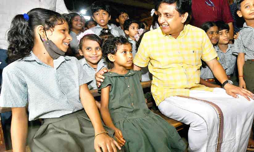 ഇതരസംസ്ഥാന തൊഴിലാളികളുടെ മക്കൾക്കായി മീഠീ മലയാളം ഇതരസംസ്ഥാന തൊഴിലാളികളുടെ മക്കൾക്കായി മീഠീ മലയാളം