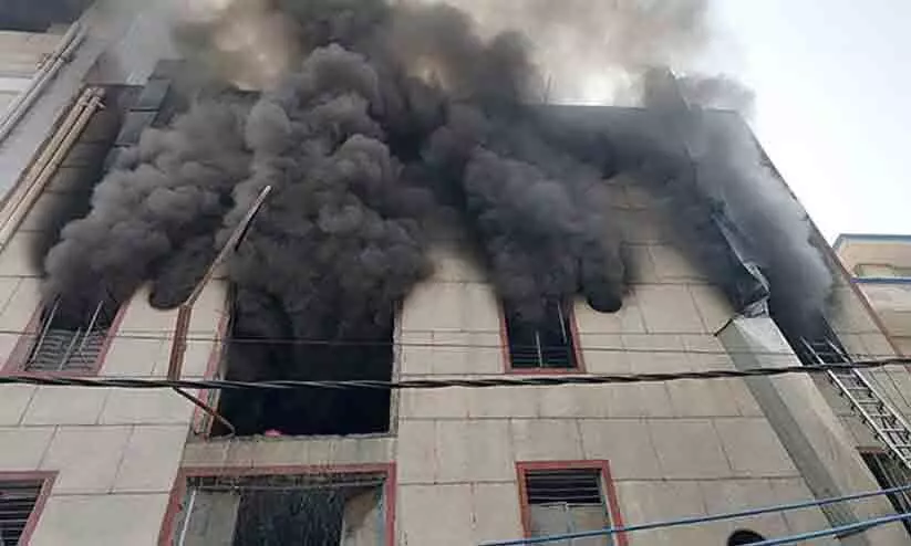 2 Dead In Fire At Delhi Factory
