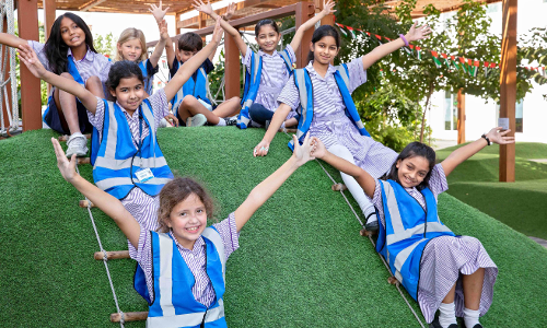 In Dubai, 3.26 lakh children entered school this year.