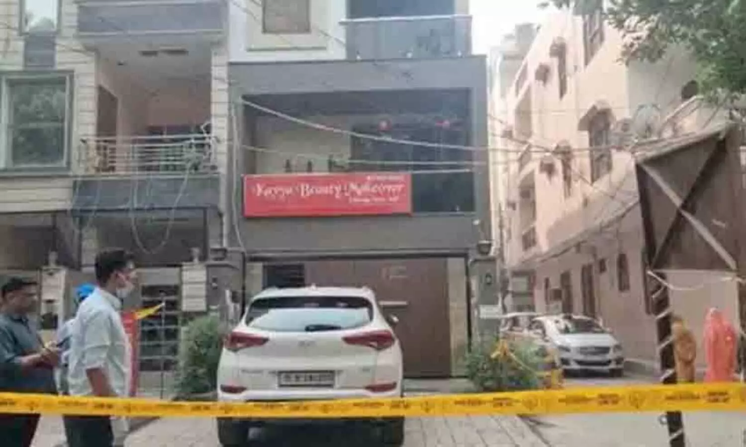 ഡൽഹിയിൽ ദമ്പതികളെയും വീട്ടുജോലിക്കാരനെയും കൊലപ്പെടുത്തിയത് പ്രതികാര നടപടി