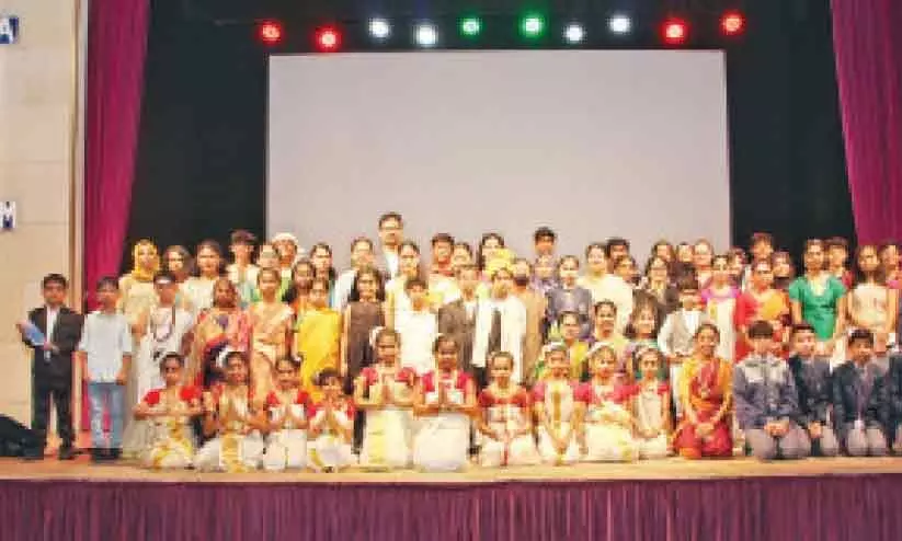 കേ​ര​ള​പ്പി​റ​വി​ദി​ന​വും ക​ർ​ണാ​ട​ക രാ​ജ്യോ​ത്സ​വ​വും ആ​ഘോ​ഷി​ച്ചു