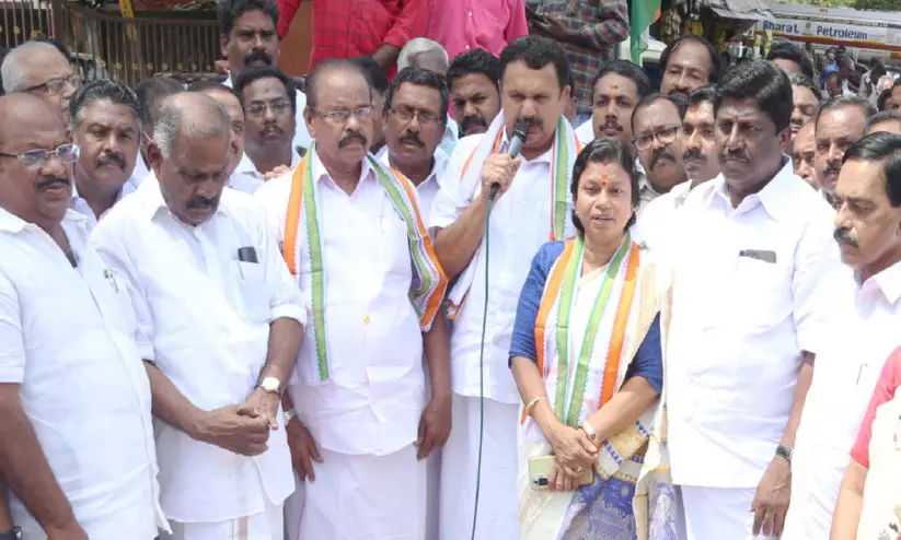 തദ്ദേശ ഭരണം സി.പി.എം അണികളെ തീറ്റിപ്പോറ്റാനുള്ള മാർഗമാക്കി -കെ. മുരളീധരൻ