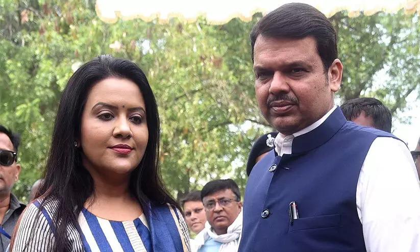 ഫഡ്നാവിസിന്റെ ഭാര്യക്കും വൈ പ്ലസ് സുരക്ഷ ഫഡ്നാവിസിന്റെ ഭാര്യക്കും വൈ പ്ലസ് സുരക്ഷ