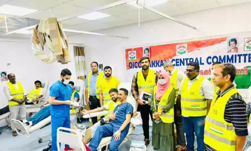 ഇ​ന്ദി​ര ഗാ​ന്ധി ര​ക്ത​സാ​ക്ഷി​ത്വ ദി​നം; ഒ.​ഐ.​സി.​സി മ​ക്ക ര​ക്ത​ദാ​നം