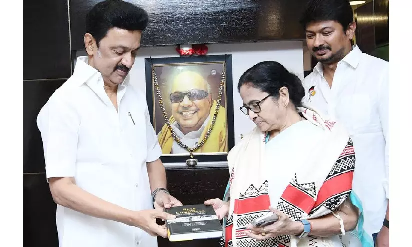 ചെന്നൈയിൽ മമത- സ്റ്റാലിൻ കൂടിക്കാഴ്ച ചെന്നൈയിൽ മമത- സ്റ്റാലിൻ കൂടിക്കാഴ്ച