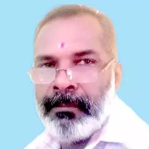 പ​ഞ്ചാ​യ​ത്ത് അ​സി​.​ എ​ക്സി​ക്യൂ​ട്ടി​വ് എ​ൻ​ജി​നീ​യ​ർ വീ​ട്ടി​നു​ള്ളി​ൽ തൂ​ങ്ങി​മ​രി​ച്ച നി​ല​യി​ൽ