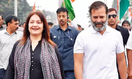 രാഹുലിനൊപ്പം ഭാരത് ജോഡോ യാത്രയിൽ നടി പൂജാ ഭട്ടും