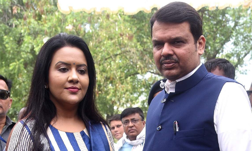 ഫഡ്നാവിസിന്റെ ഭാര്യക്കും വൈ പ്ലസ് സുരക്ഷ