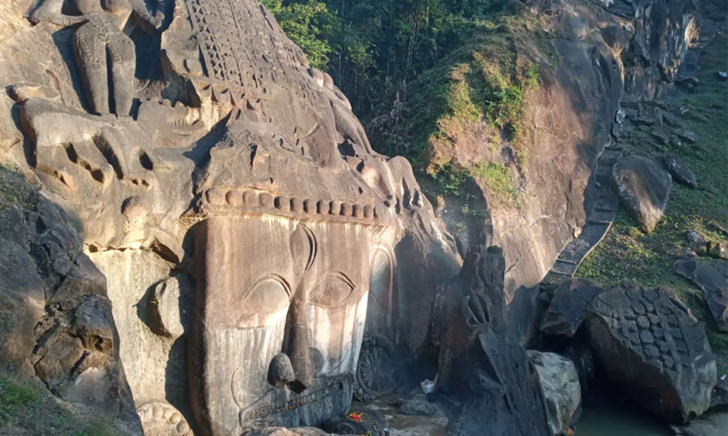 ത്രിപുരയിലെ പൈതൃകശിൽപങ്ങൾ