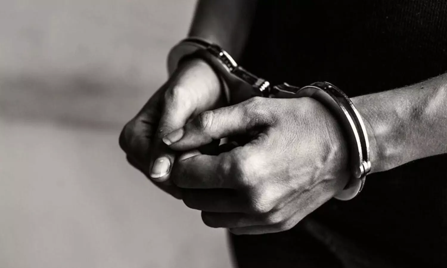 യു. പിയിൽ മസ്ജിദിൽ കടന്നുകയറി ഖുർആൻ കത്തിച്ചയാൾ അറസ്റ്റിൽ