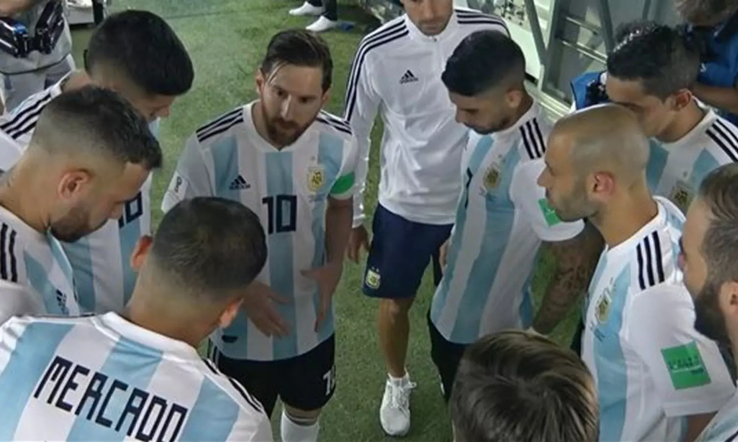 നമുക്കൊരു ലക്ഷ്യമുണ്ട്, അതിലേക്ക് ഒരു ചെറിയ പടി മാത്രം അകലെയാണ് നമ്മൾ; അർജന്റീന ടീമിനെ മെസ്സി പ്രചോദിപ്പിക്കുന്നത് ഇങ്ങനെ...