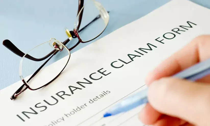 ഇൻഷുറൻസ്​ തുക നൽകാൻ വൈകി; കമ്പനിയുടെ അക്കൗണ്ട്​ കോടതി ജപ്തി ചെയ്​തു