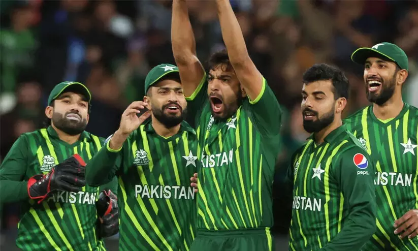 ദക്ഷിണാഫ്രിക്കയെ തോൽപിച്ച് പാകിസ്താനും സെമി പ്രതീക്ഷയിൽ