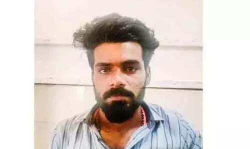 മോ​ഷ​ണ​ശേ​ഷം ഒ​ളി​വി​ൽ​പോ​യ​യാ​ളെ പൊ​ലീ​സ് അ​റ​സ്റ്റ് ചെ​യ്തു